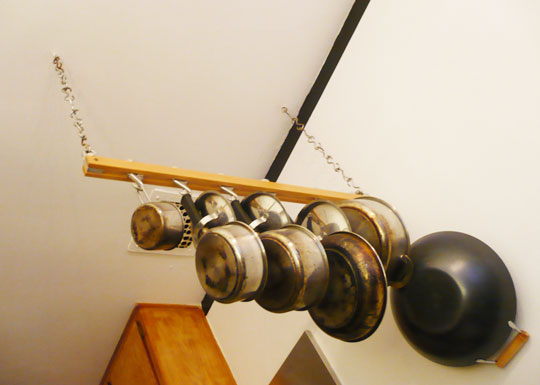 DIY hanger partitions